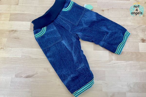 Dreiviertel-Jeans mit Bündchen blau-grün Gr. 86