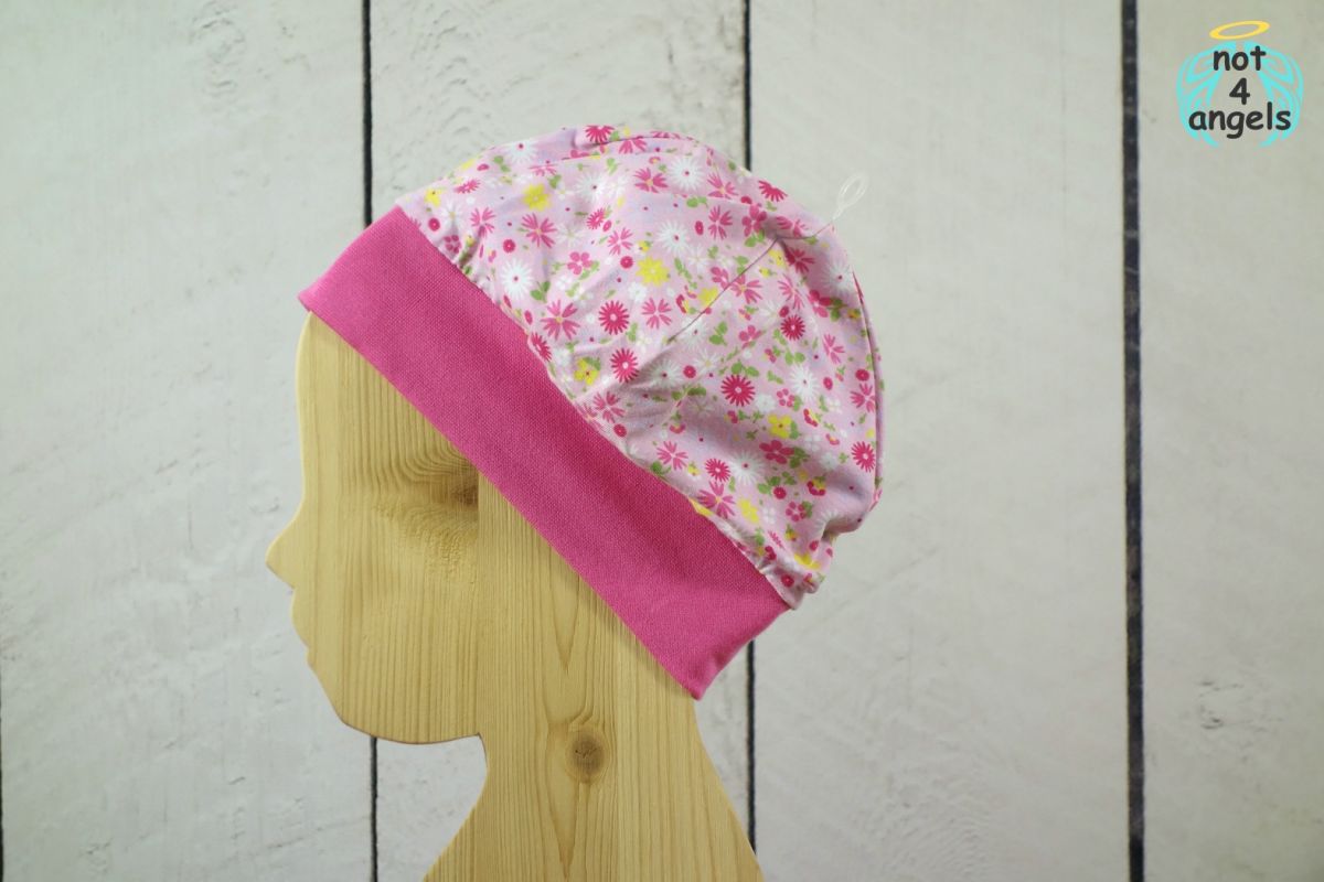 Mütze Streublümchen auf rosa
