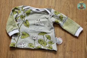 Baby-Hemdchen Schwäne auf grau Gr. 56-62
